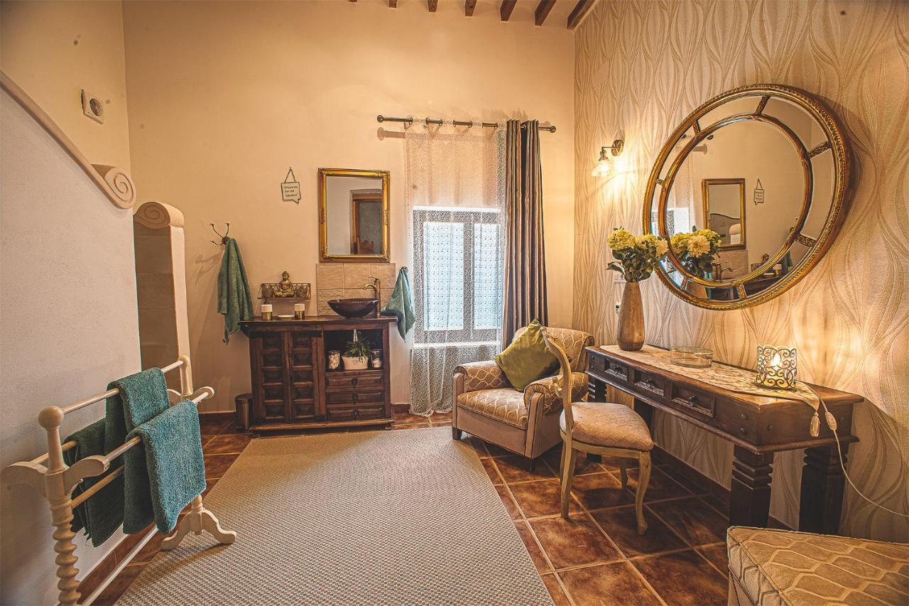 Boutique B&B Suite At Casa Grande El Pinós Exterior foto
